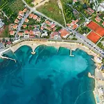 Sofia With Balcony - 55m2 - 1 Km To The Sea 아파트