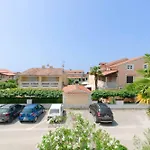 아파트 Sofia With Balcony - 55m2 - 1 Km To The Sea