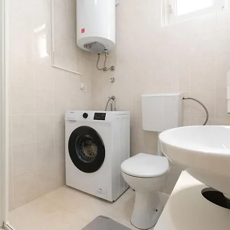 Sofia With Balcony - 55m2 - 1 Km To The Sea Apartamento *