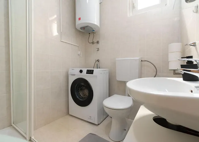 Appartement Sofia With Balcony - 55m2 - 1 Km To The Sea