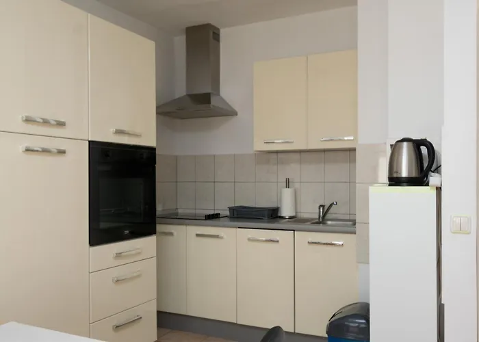 Sofia With Balcony - 55m2 - 1 Km To The Sea