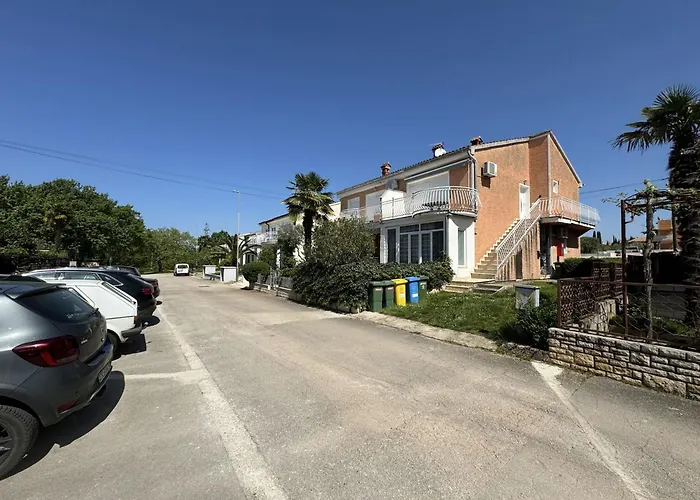 Sofia With Balcony - 55m2 - 1 Km To The Sea *