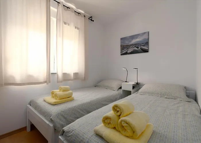 Appartement Sofia With Balcony - 55m2 - 1 Km To The Sea Poreč