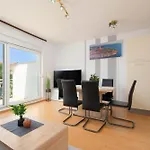 Sofia With Balcony - 55m2 - 1 Km To The Sea شقة بوريتش