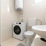 Sofia With Balcony - 55m2 - 1 Km To The Sea شقة *