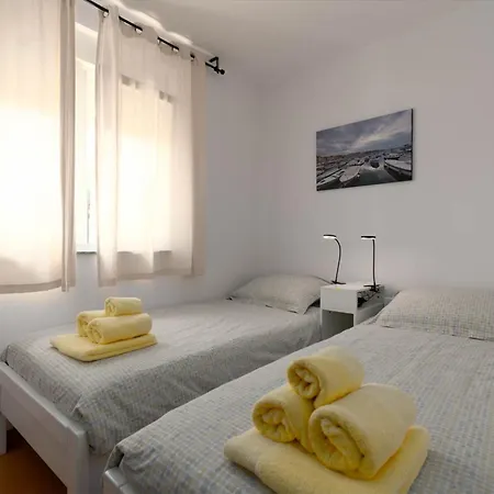 דירה Sofia With Balcony - 55m2 - 1 Km To The Sea פורץ