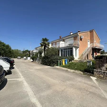 شقة Sofia With Balcony - 55m2 - 1 Km To The Sea بوريتش